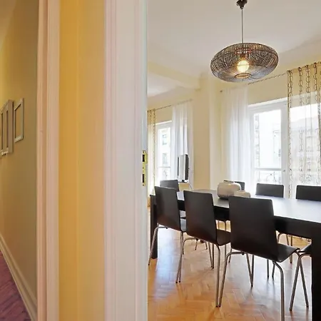 Studio Fuer 11 Personen Und 1 Kind In Lissabon, Regio De Costa De - B58323 Apartment *